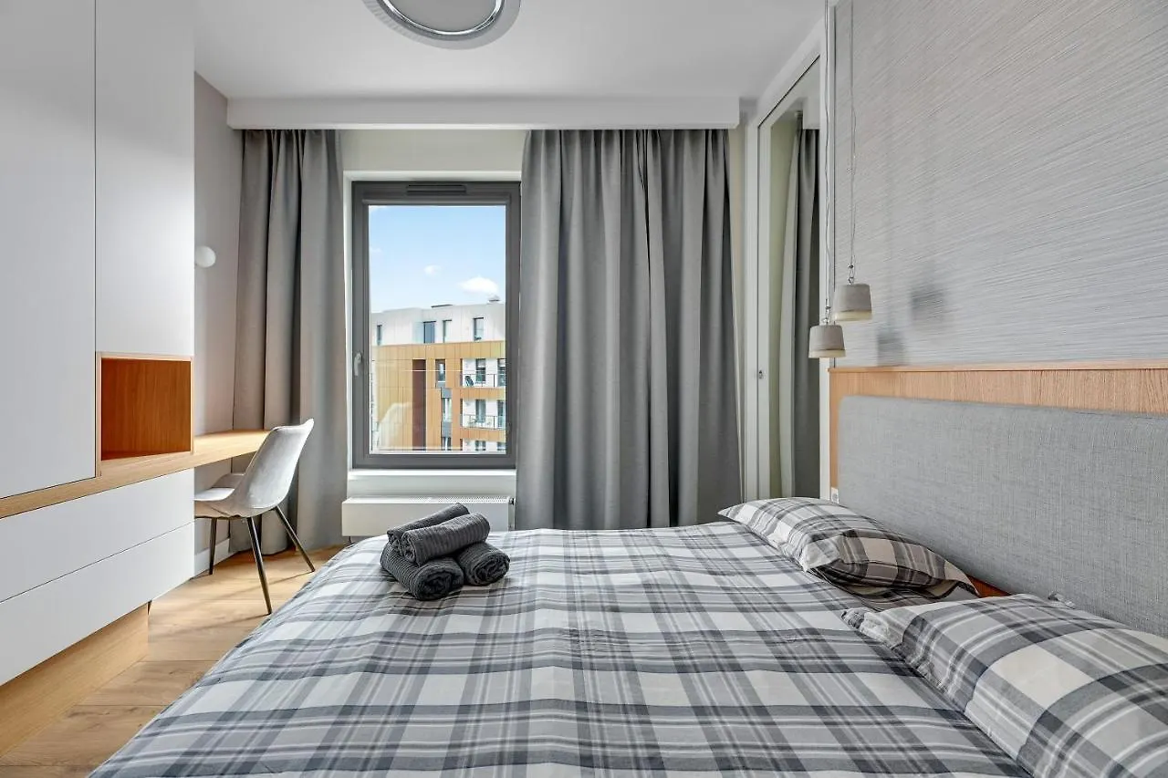Premium Family & Business Old Town Riverside Apartment With Parking Gdansk