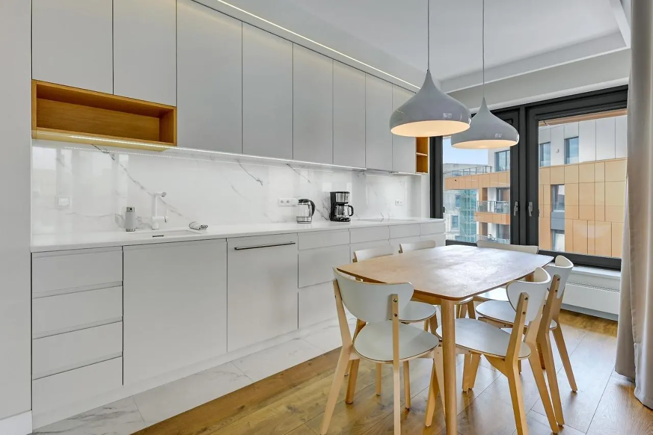 Premium Family & Business Old Town Riverside Apartment With Parking Gdansk